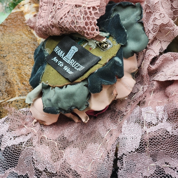 Designer Concept Jewelry Upcycled Vintage Lace Jabot Large Velvet Rose Avangard - Picture 6 of 15
